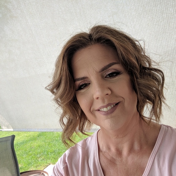 Meet your Posher, Janice - Picture 1 of 1